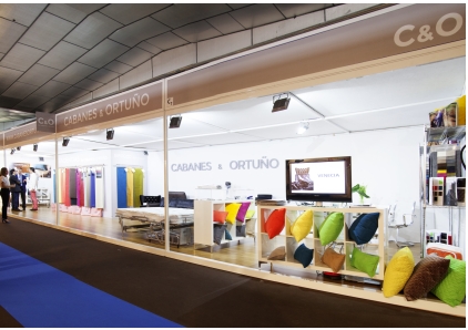 Panoramica Stand Feria Del mueble Yecla Cabanes & Ortuño